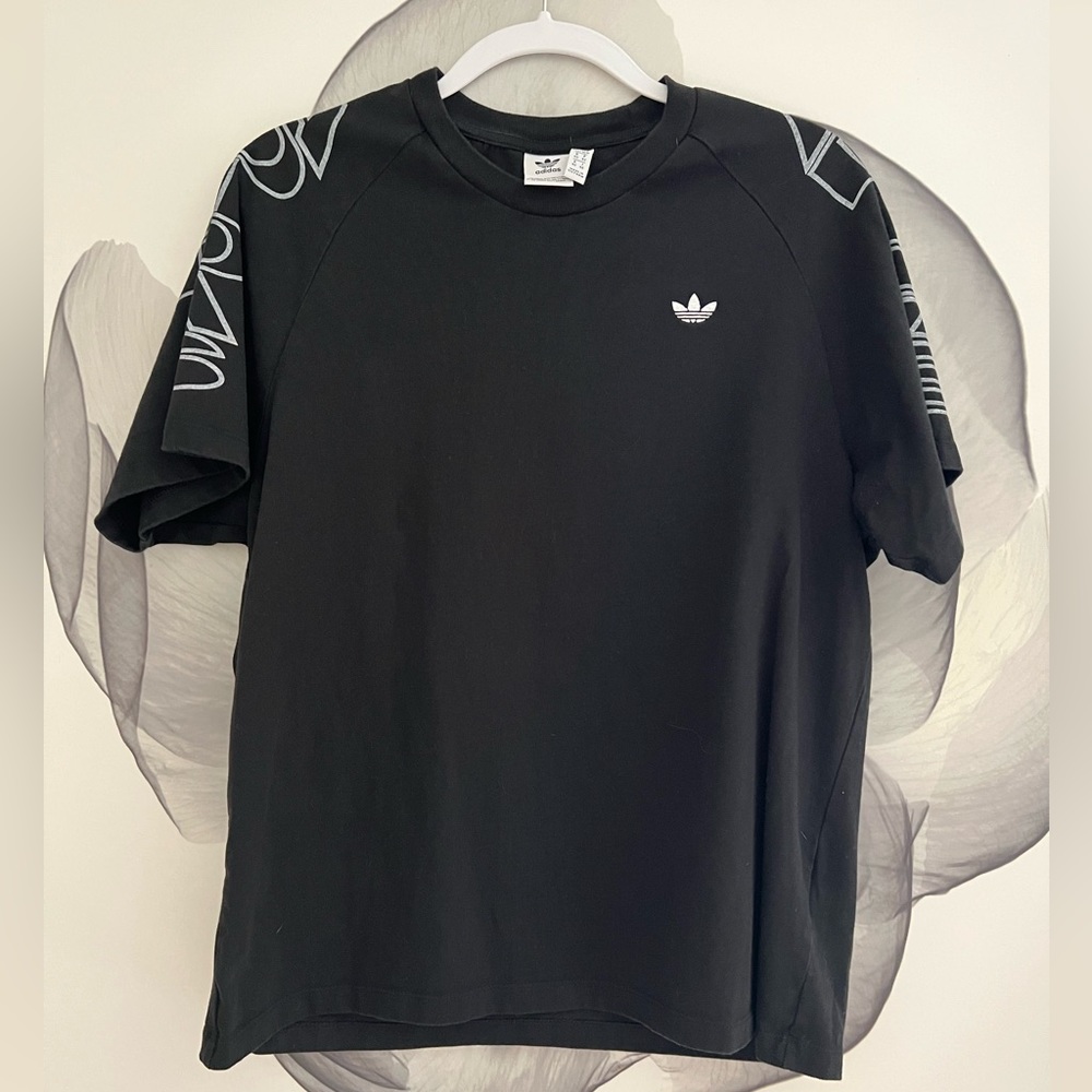 Adidas Originals Black Tshirt Size M